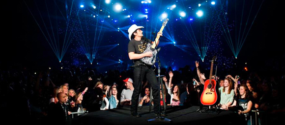 Brad Paisley, Tyler Farr & Maddie and Tae at Blossom Music Center